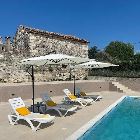 Mendula Vakantiehuis Kršan